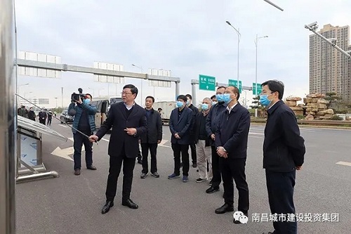 吳曉軍深入昌南大道快速路、洪都大道快速路項目現場(chǎng)調研指導